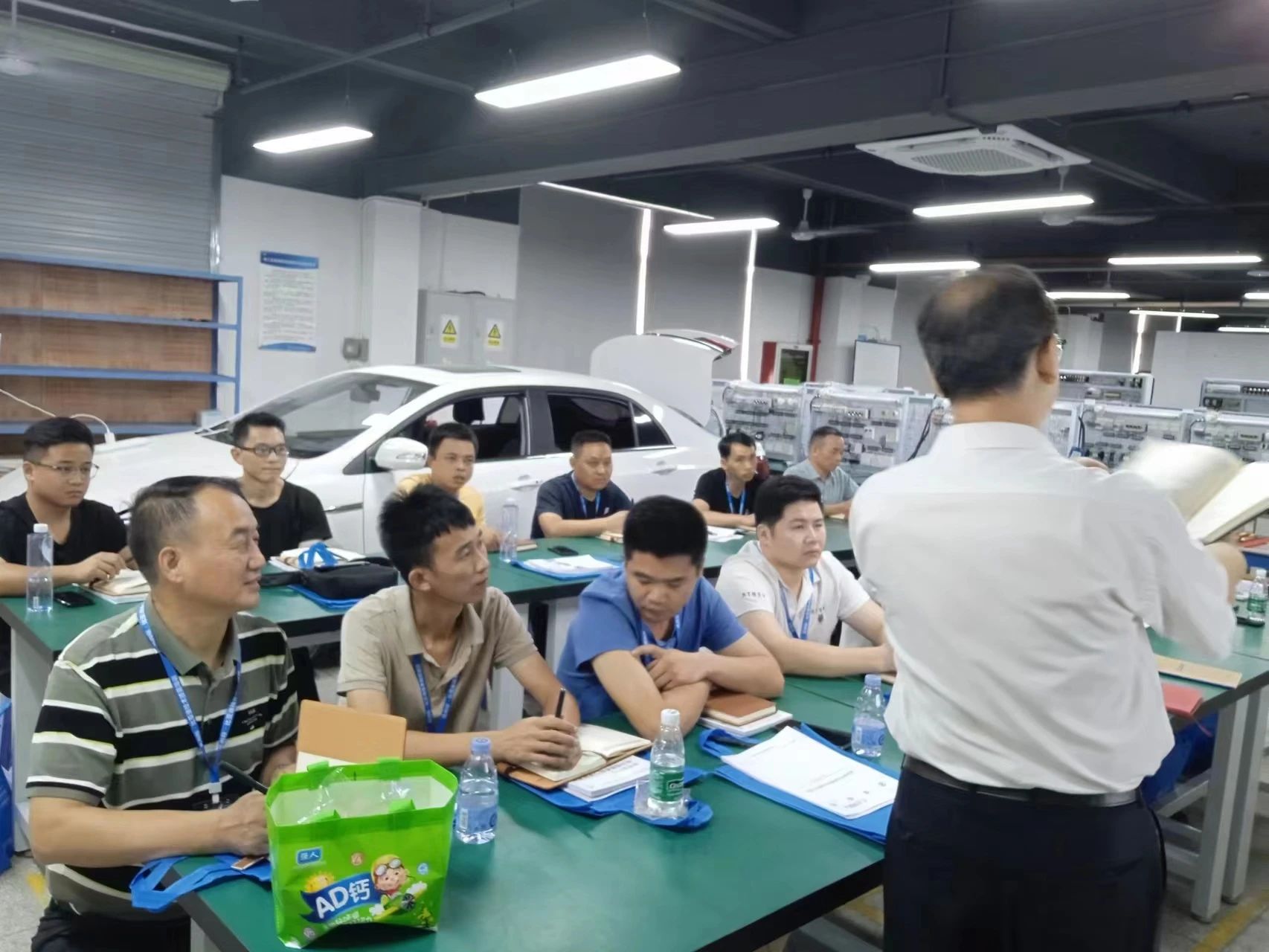 深圳風向標教育資源股份有限公司 深圳風向標教育資源股份有限公司