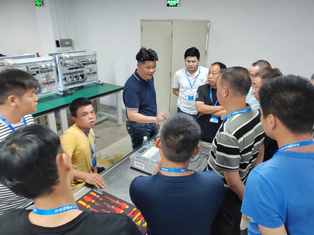 深圳風向標教育資源股份有限公司 深圳風向標教育資源股份有限公司