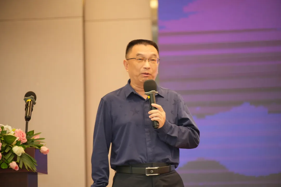 深圳風(fēng)向標(biāo)教育資源股份有限公司 深圳風(fēng)向標(biāo)教育資源股份有限公司